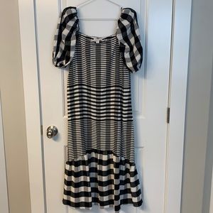 Never worn topshop black and white square neck puff sleeve dress
